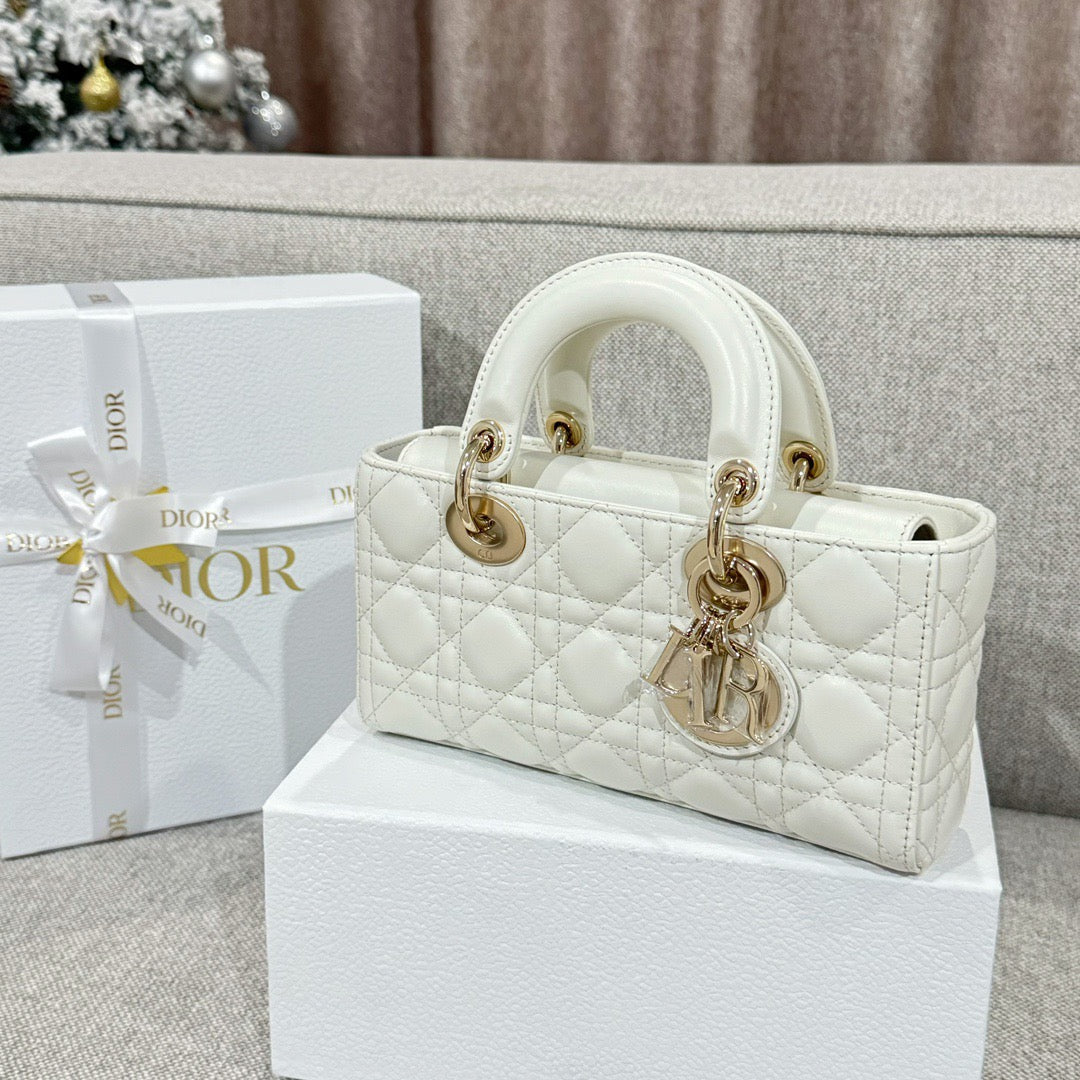 D JOY 22