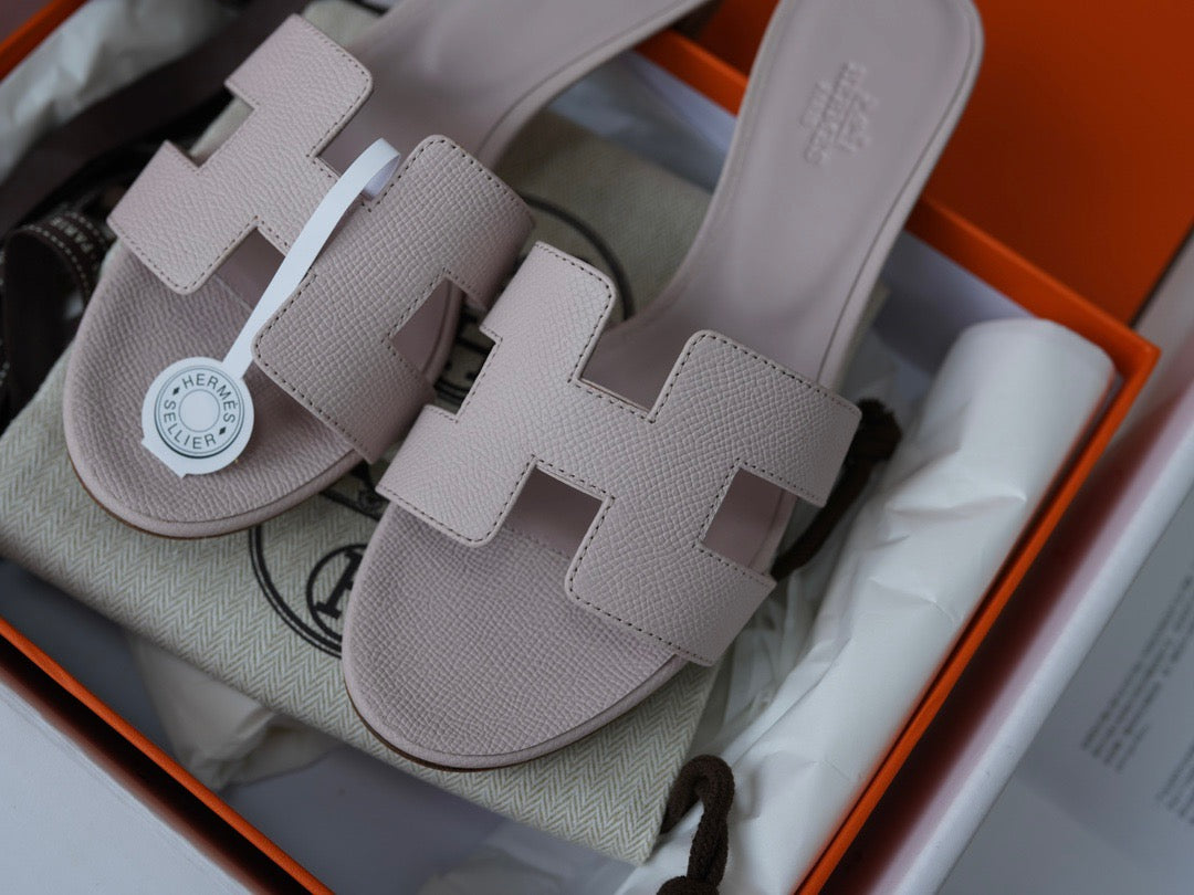 OASIS SANDAL