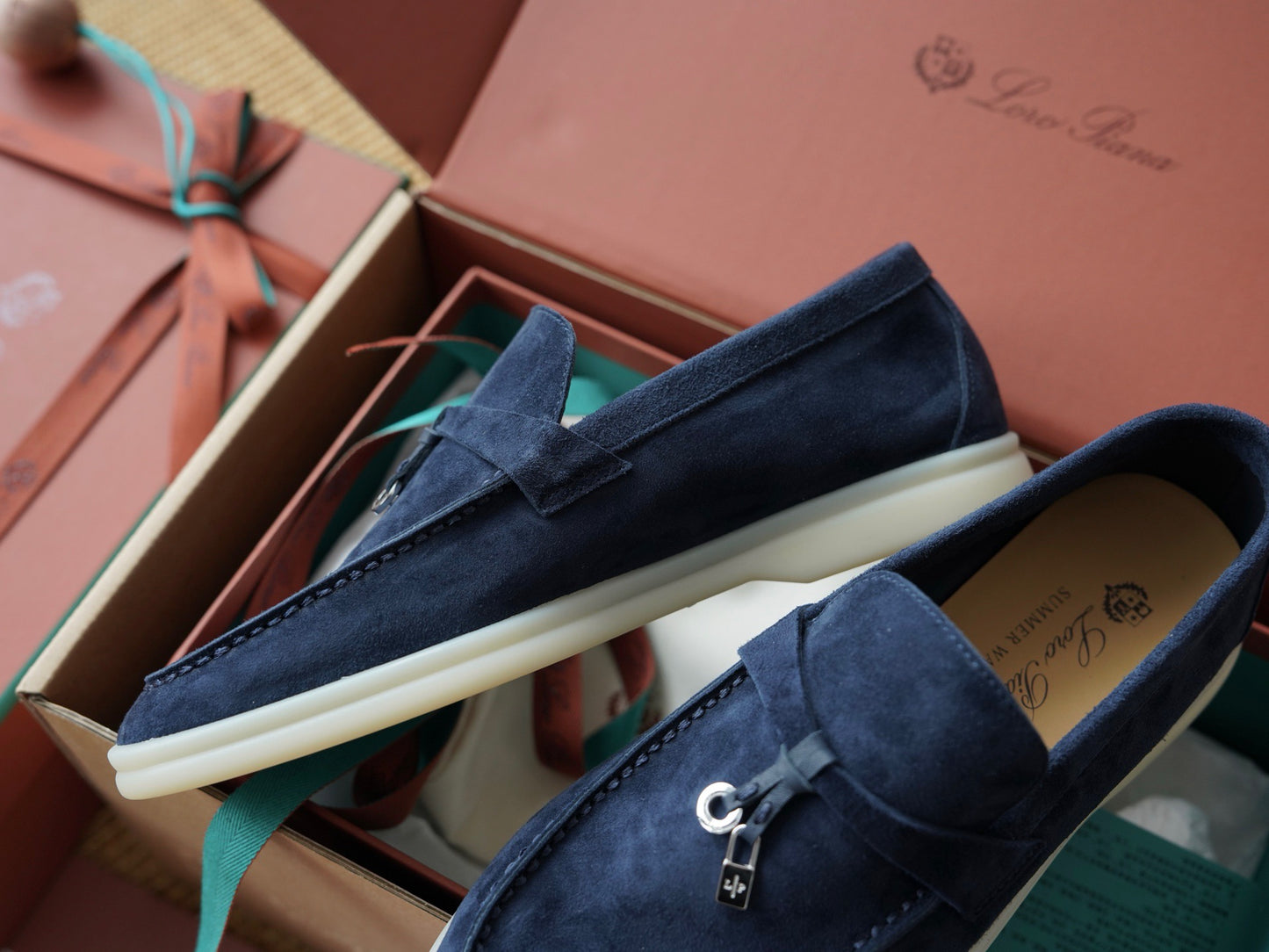 SUMMER CHARMS WALK LOAFER