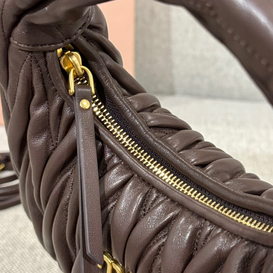 MIU MIU BAG 20CM