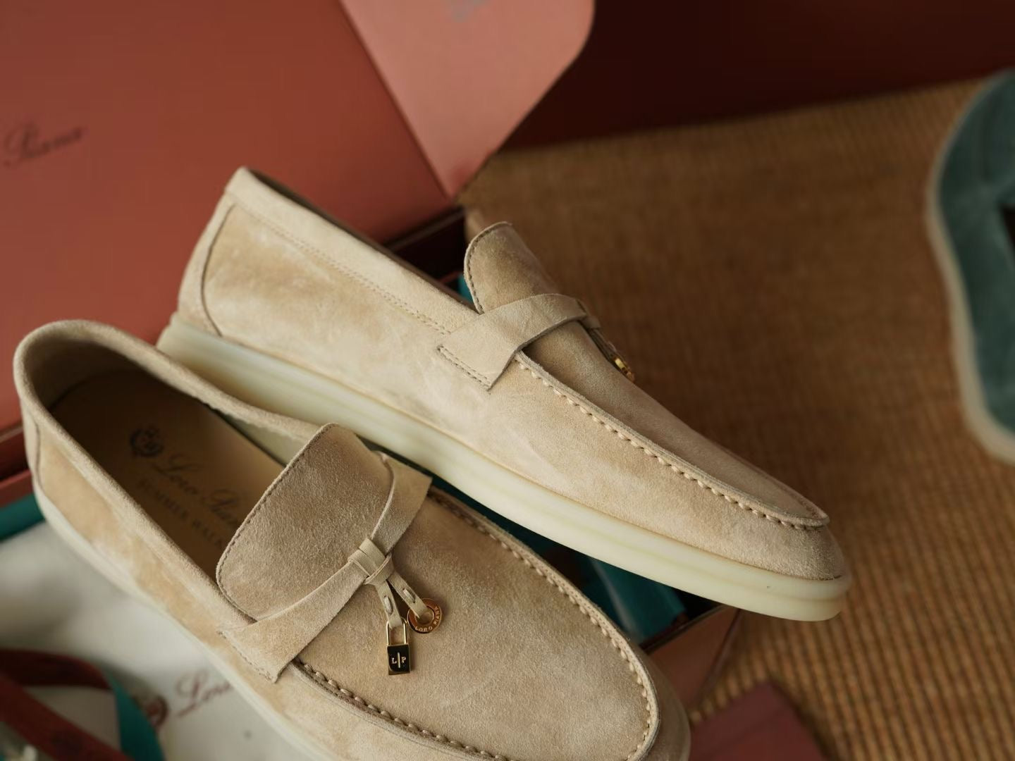 SUMMER CHARMS WALK LOAFER