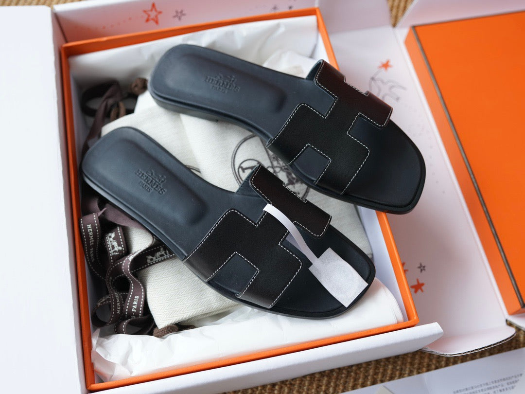ORAN SANDAL