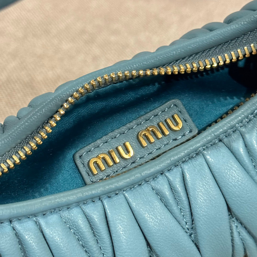 MIU MIU BAG 20CM