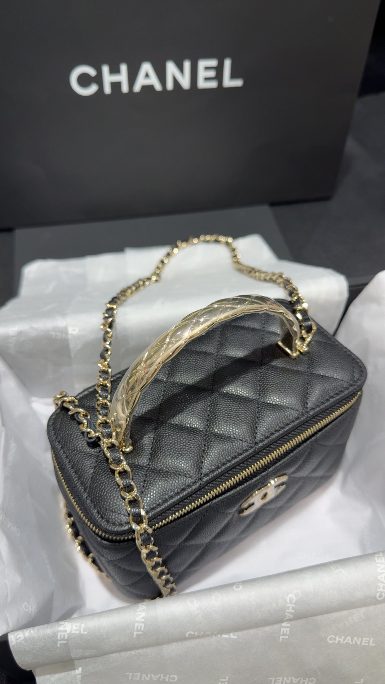 CLASSIC MAKE UP BAG