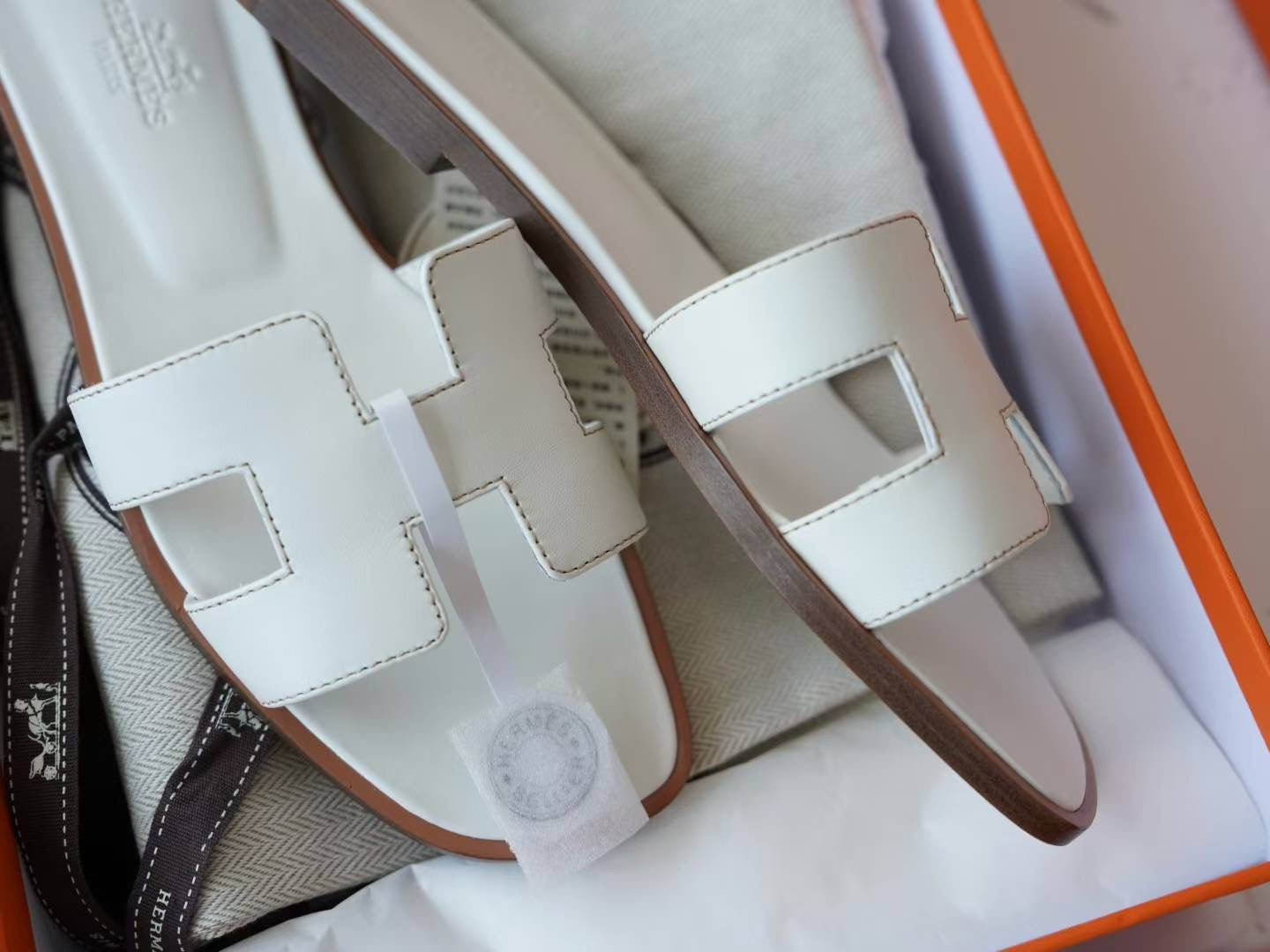 ORAN SANDAL