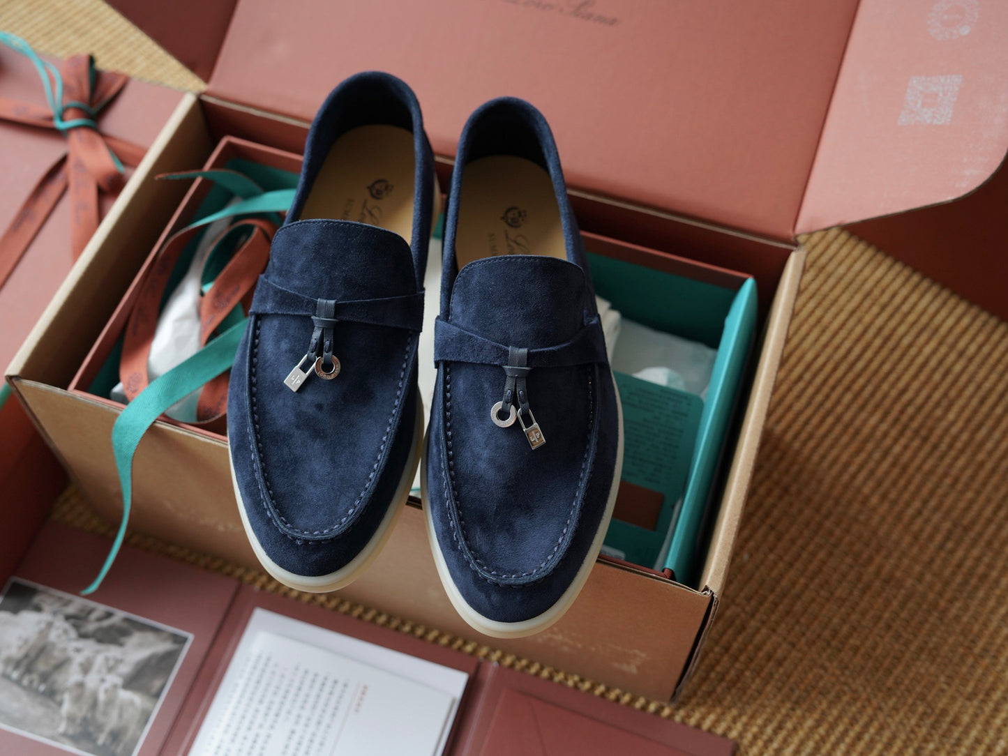 SUMMER CHARMS WALK LOAFER