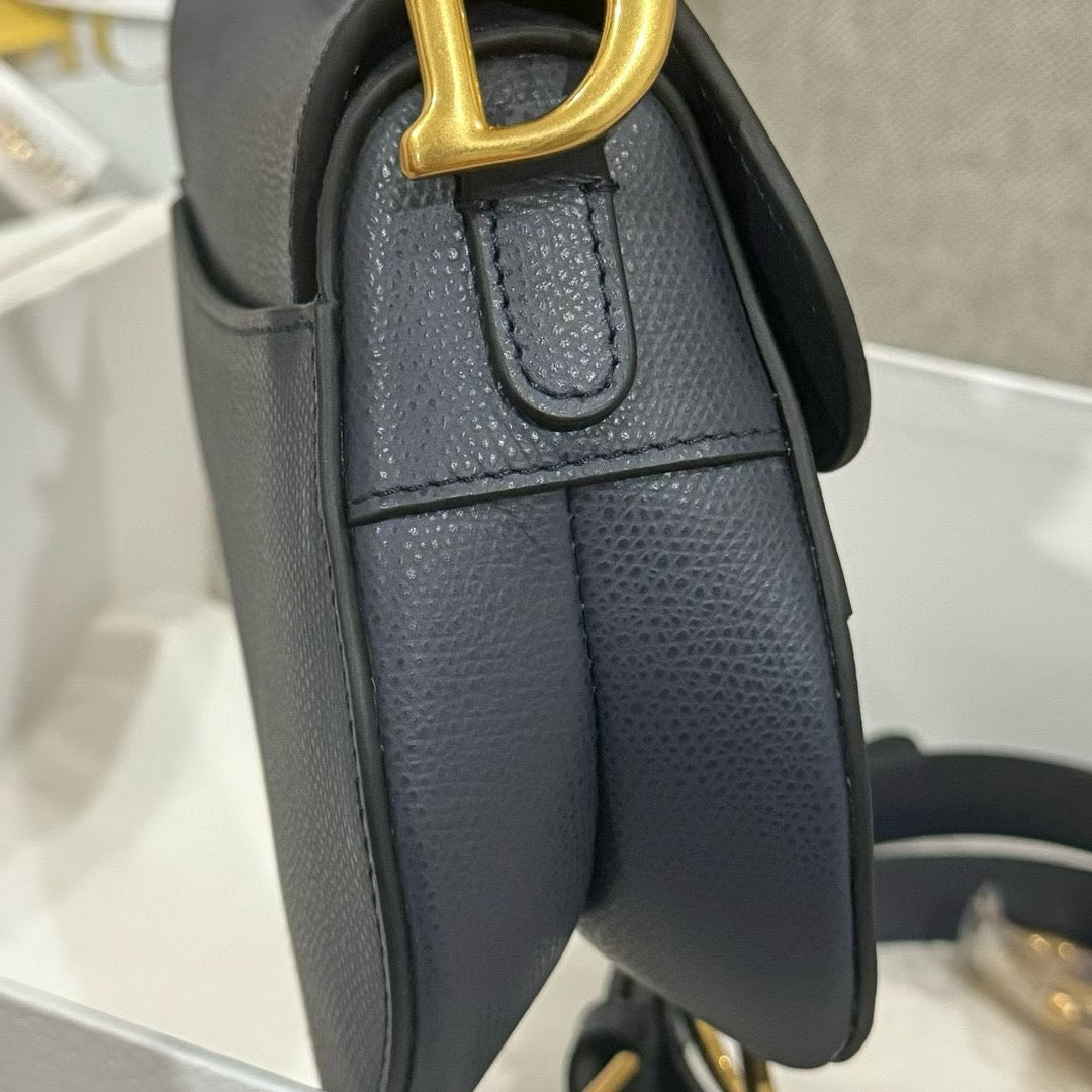 SADDLE D