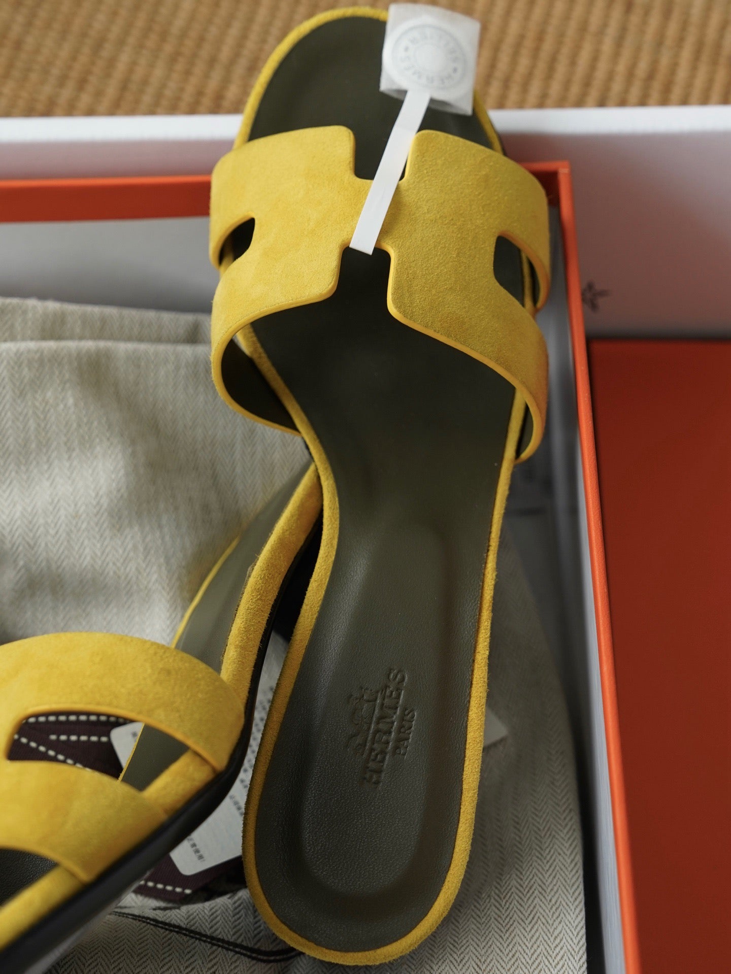 OASIS SANDAL