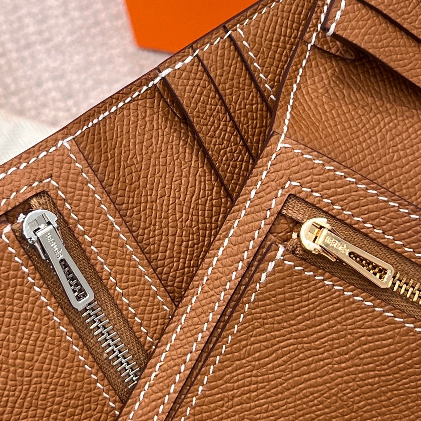 WALLET GOLD COLOR