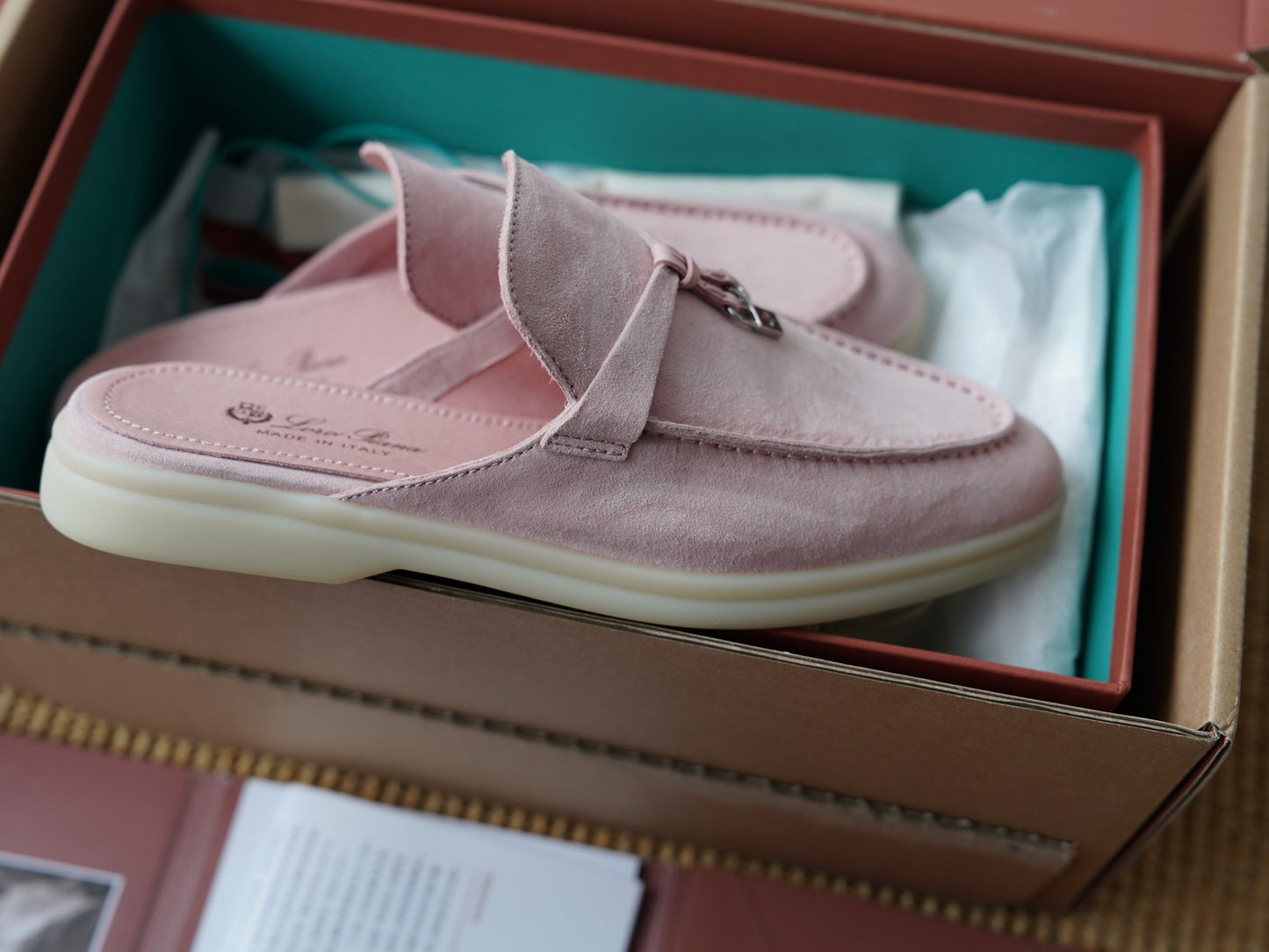 LORO SUMMER CHARM