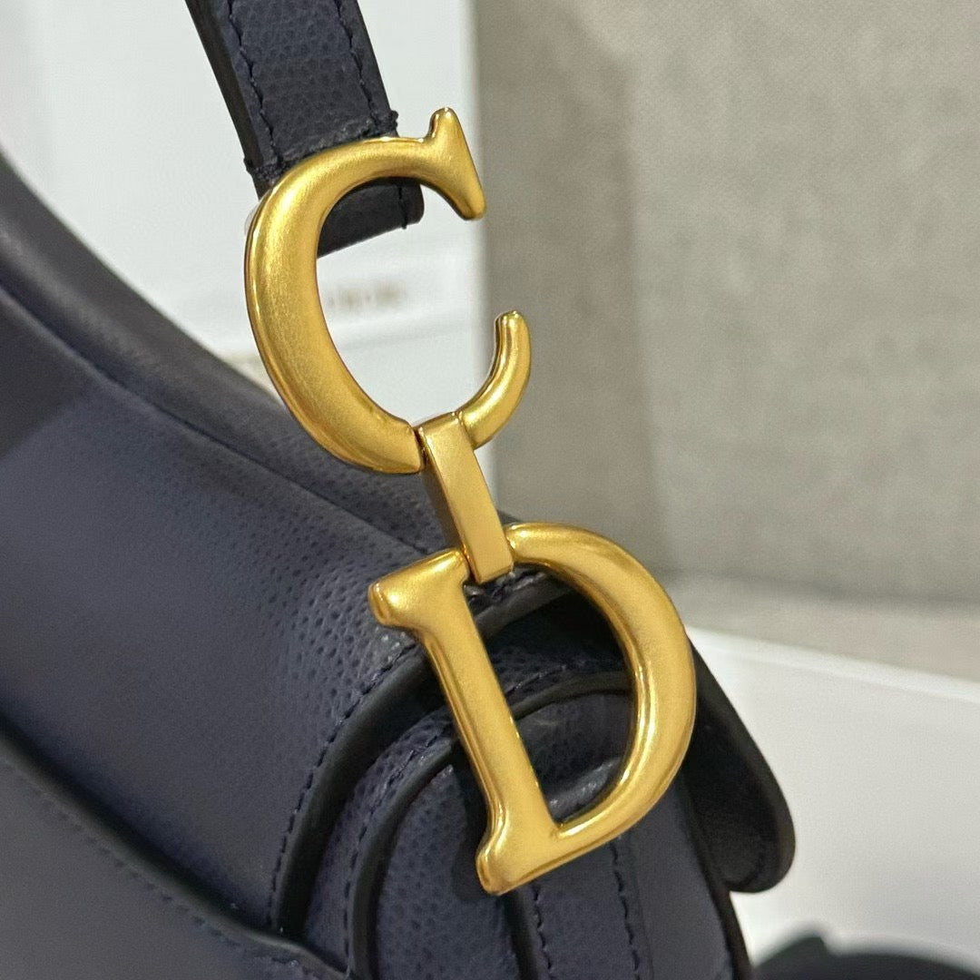 SADDLE D