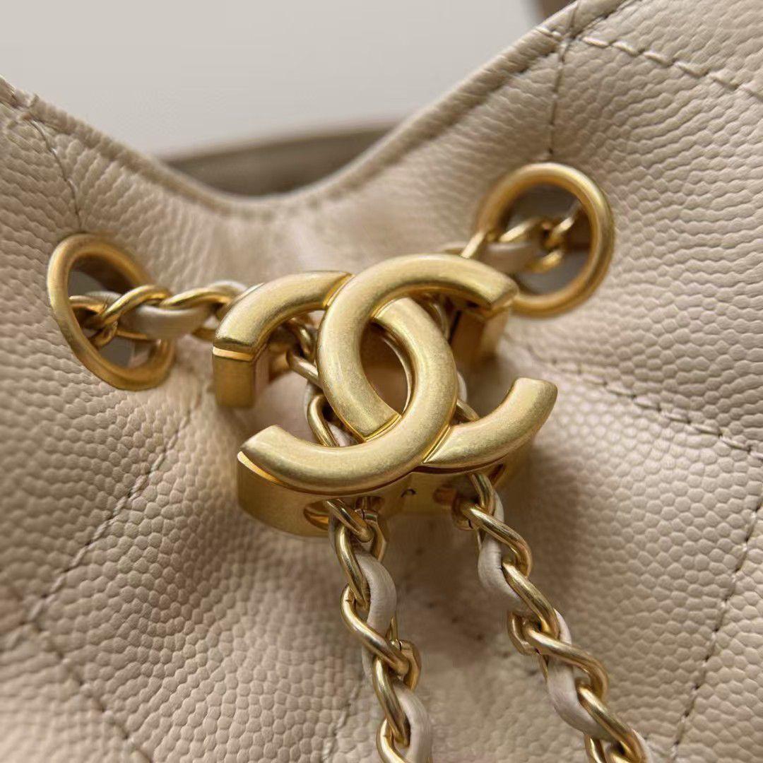 SMALL HOBO BAG