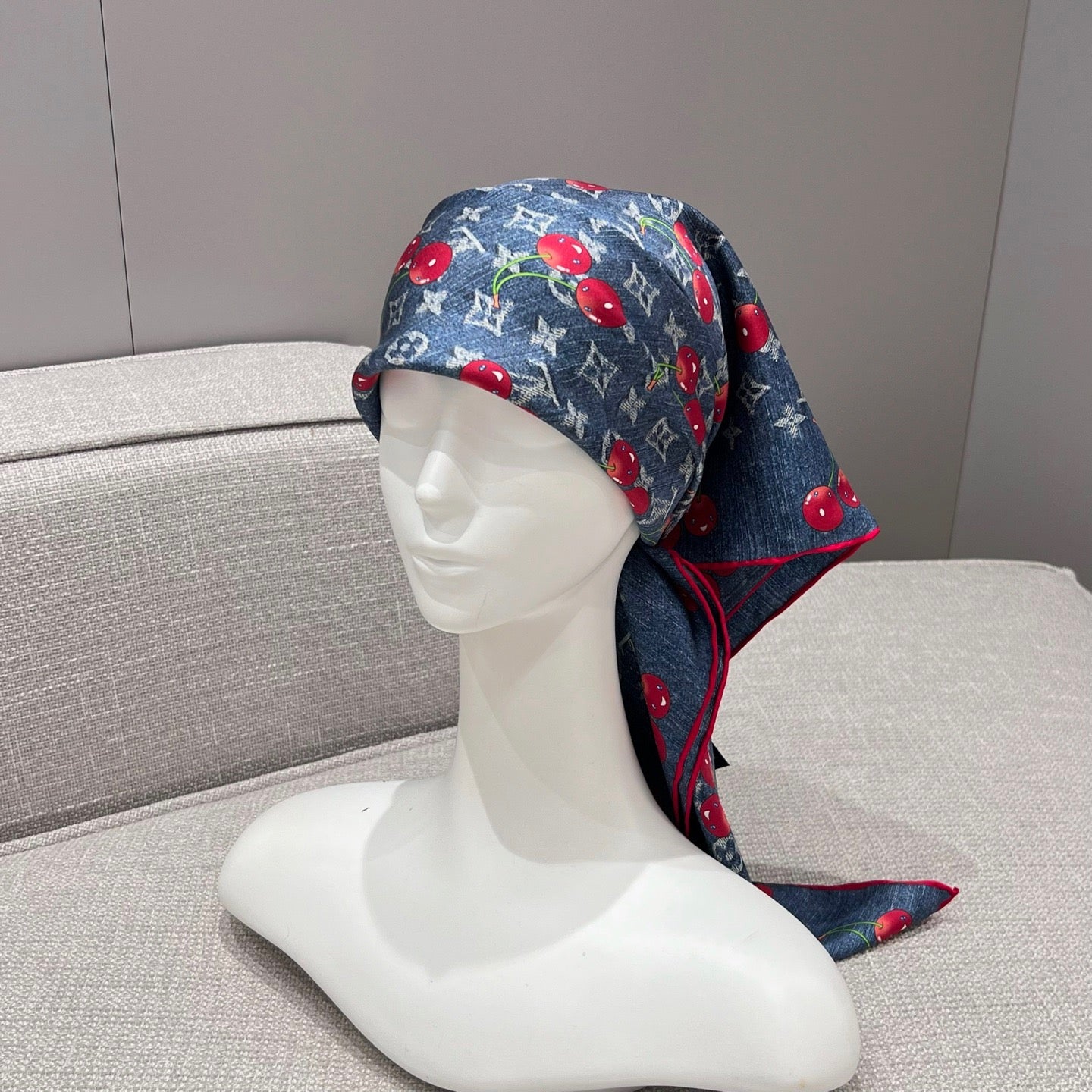 SILK SCARF 90*90
