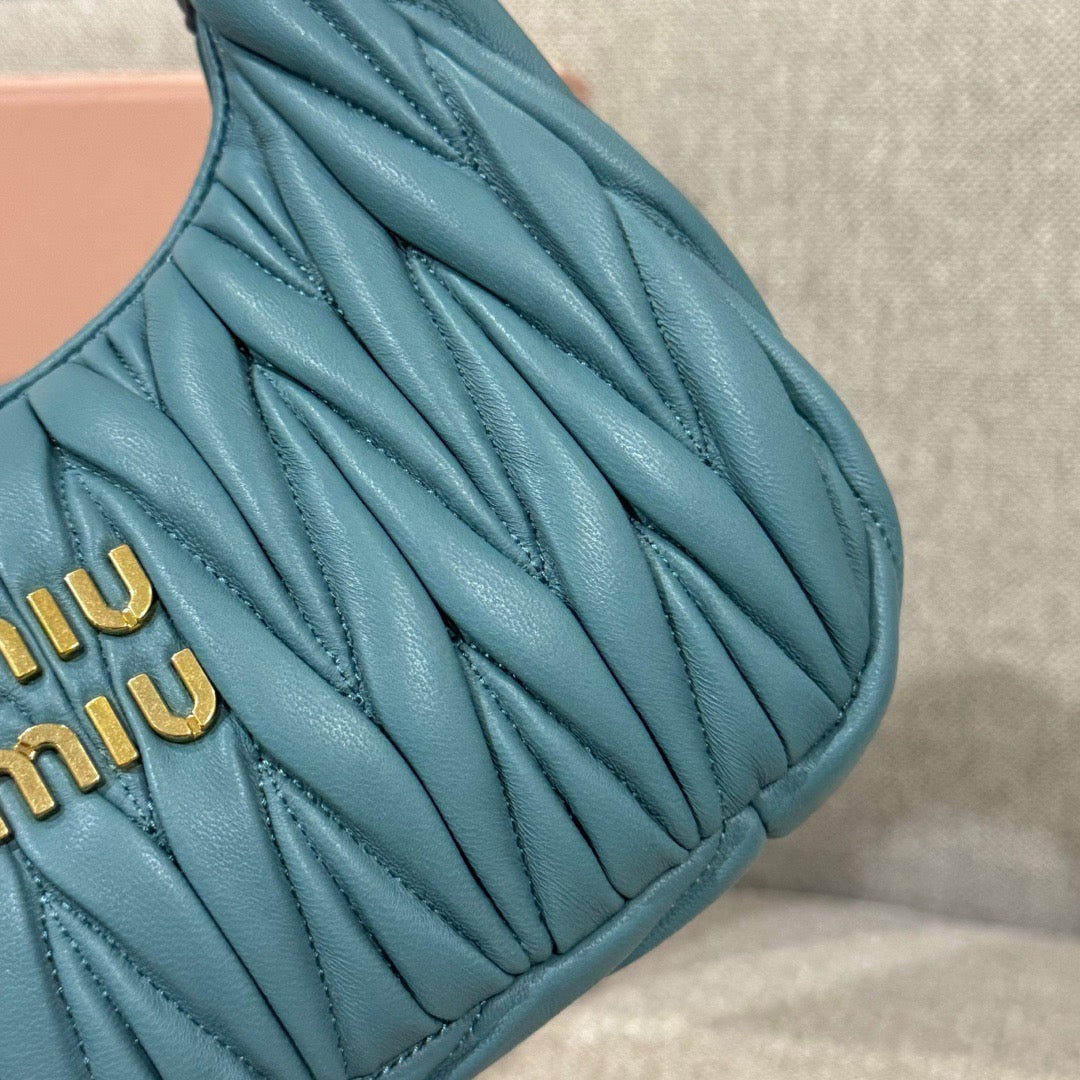 MIU MIU BAG 20CM