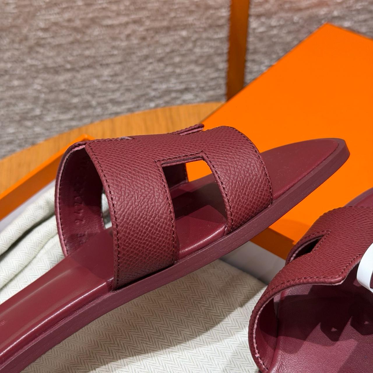 Oran Sandal