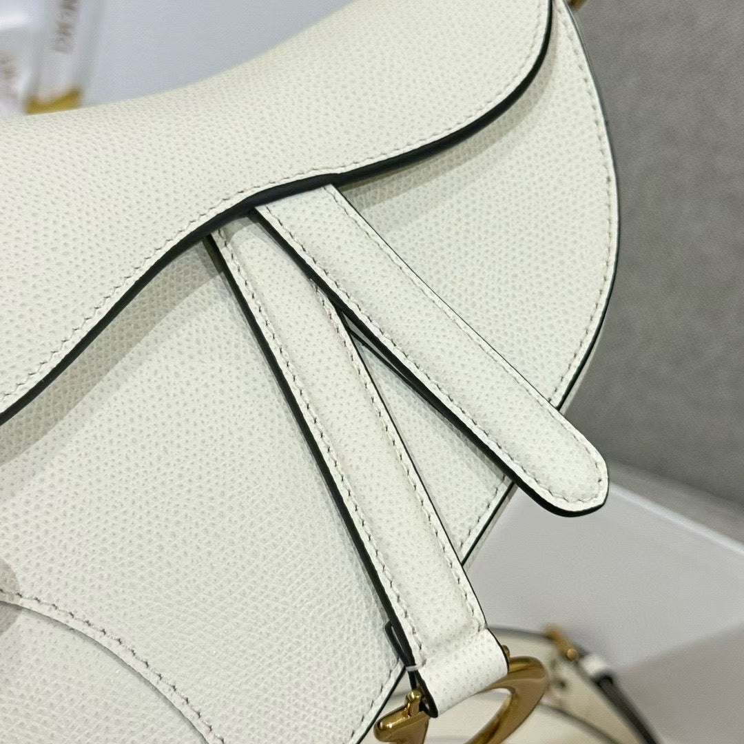 SADDLE D