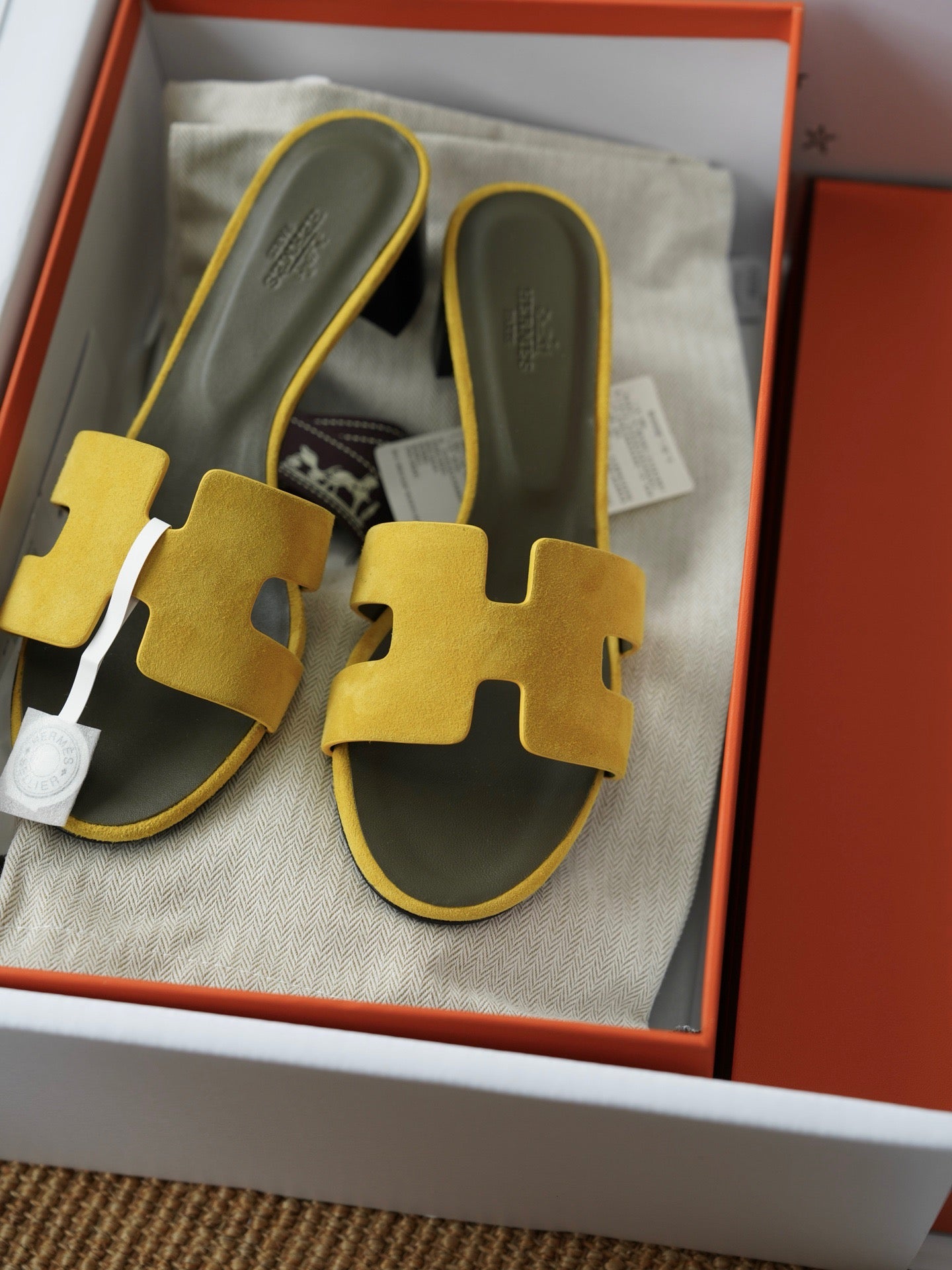 OASIS SANDAL