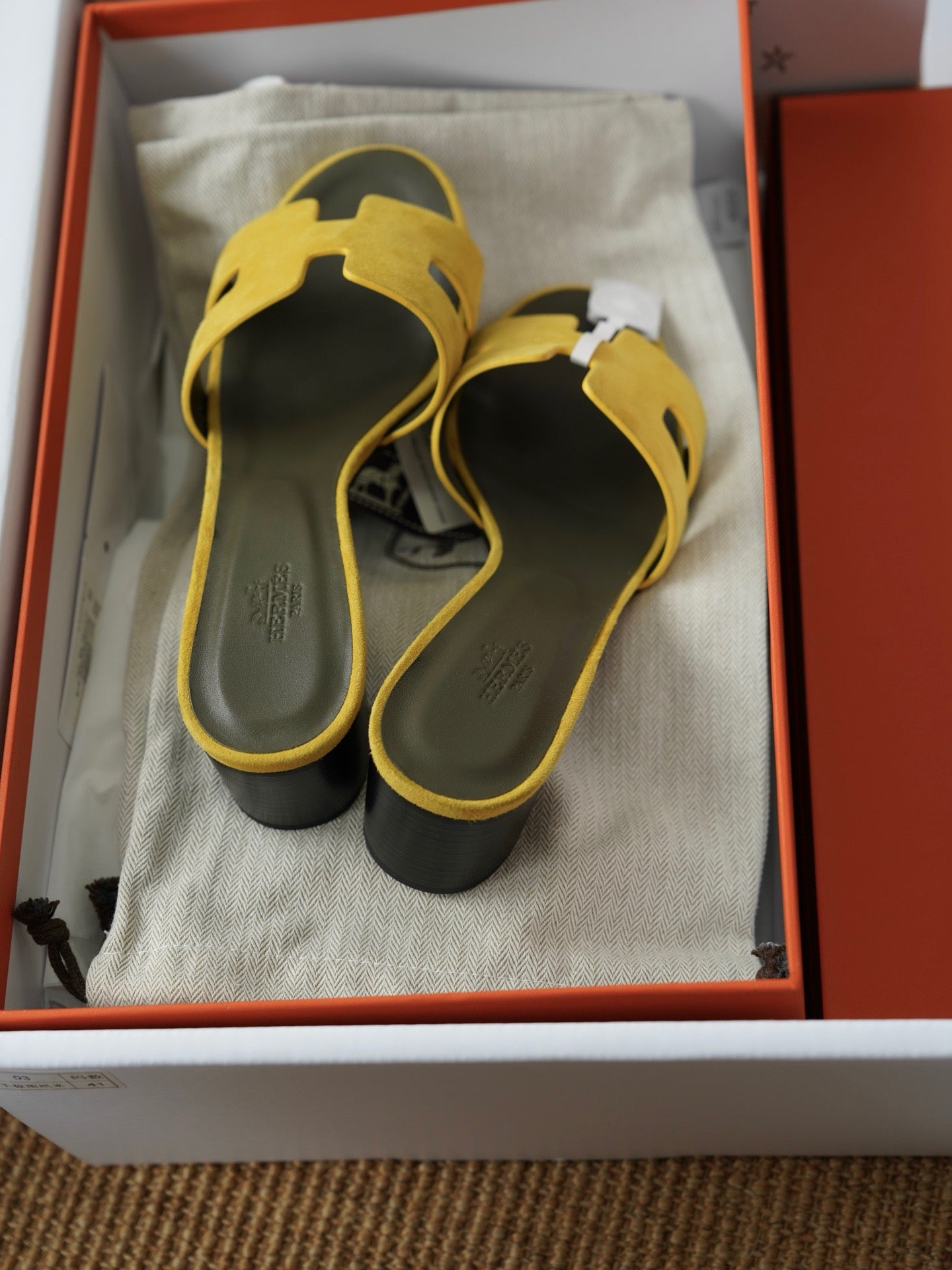 OASIS SANDAL