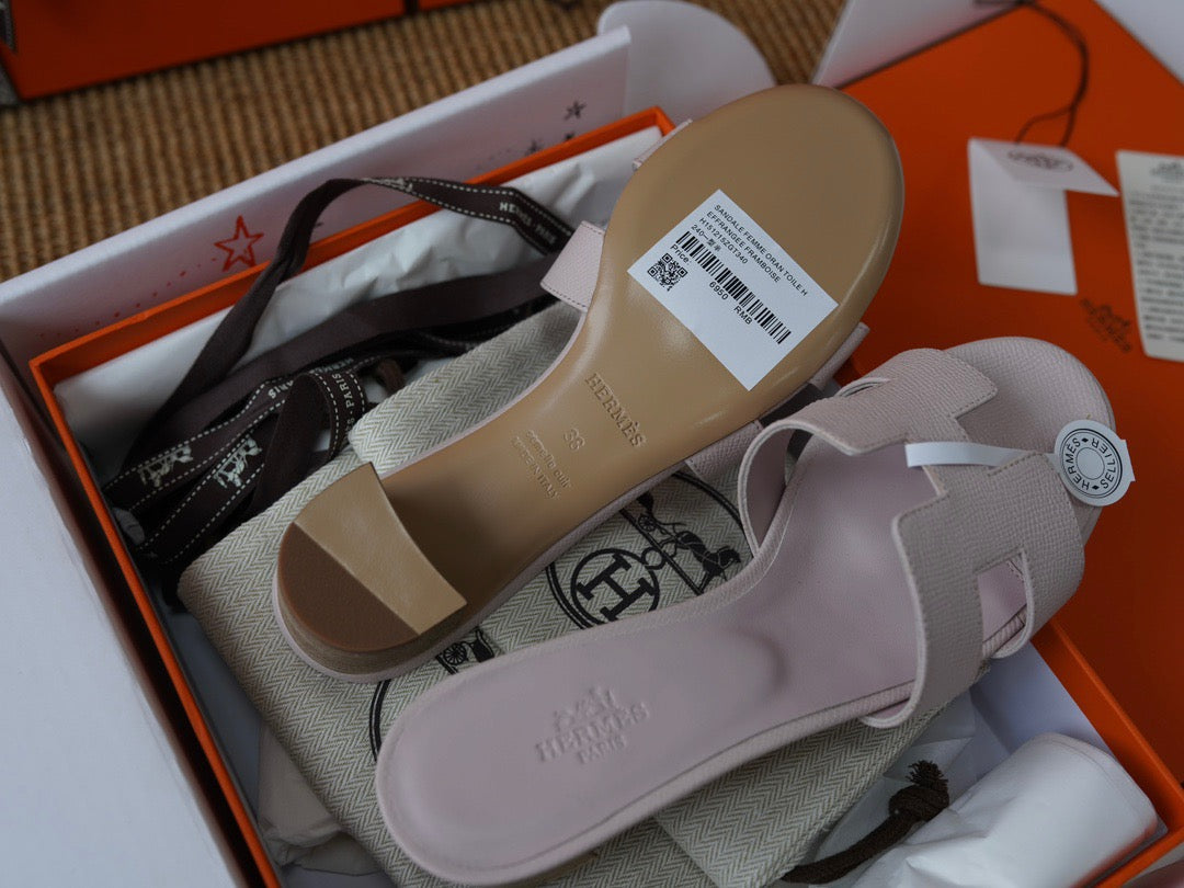 OASIS SANDAL