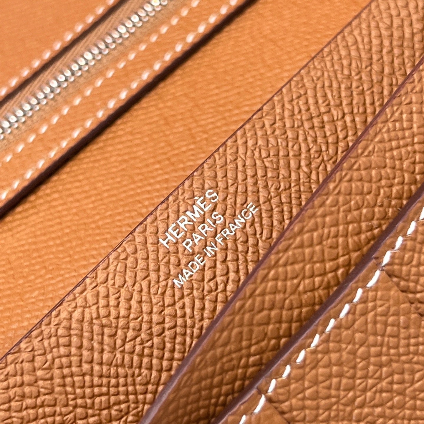 WALLET GOLD COLOR