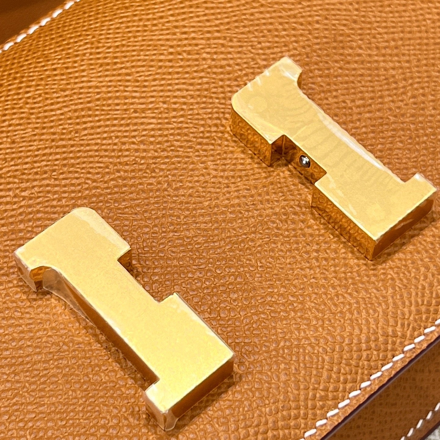 CONSTANCE ELAN 20
