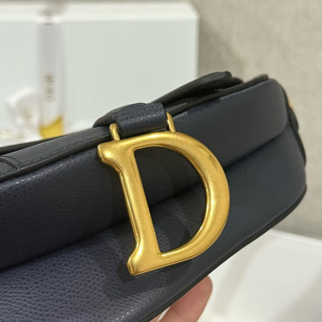SADDLE D