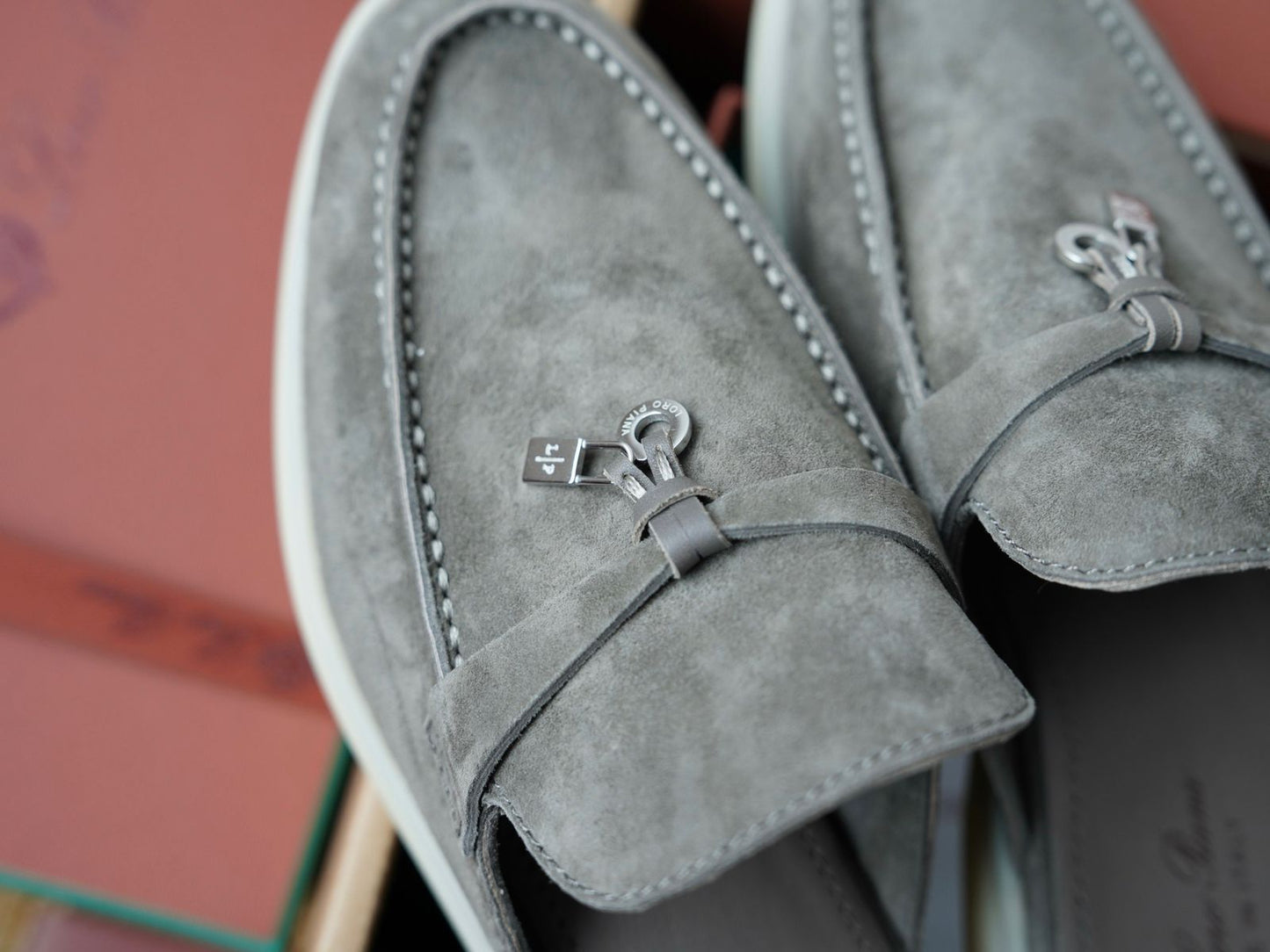 LORO SUMMER CHARM
