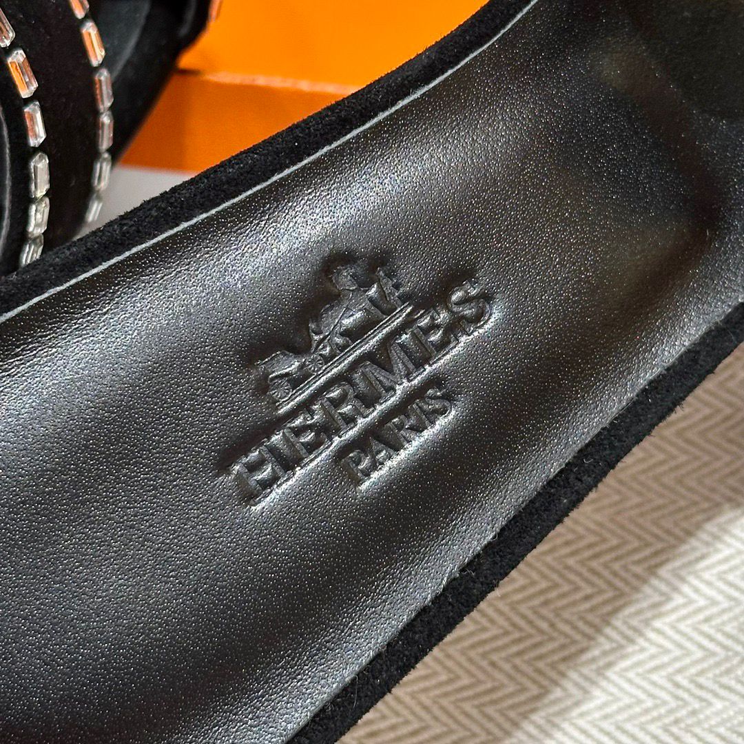 Oasis Sandal