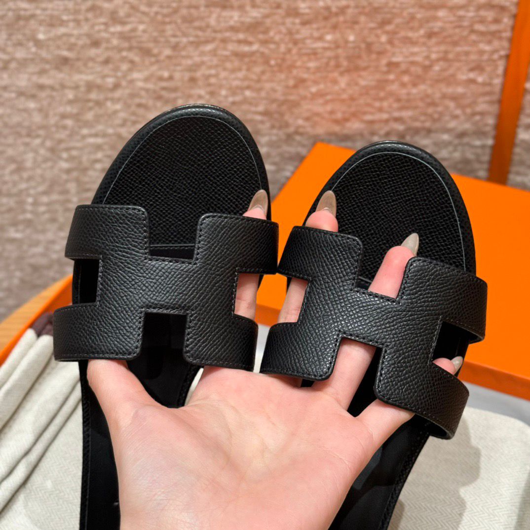 OASIS SANDAL