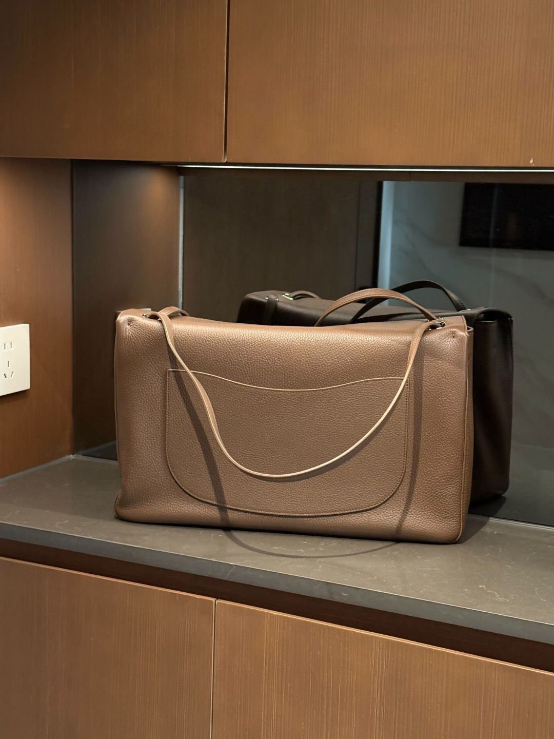Maxi flapbag grained calfskin - Pre order
