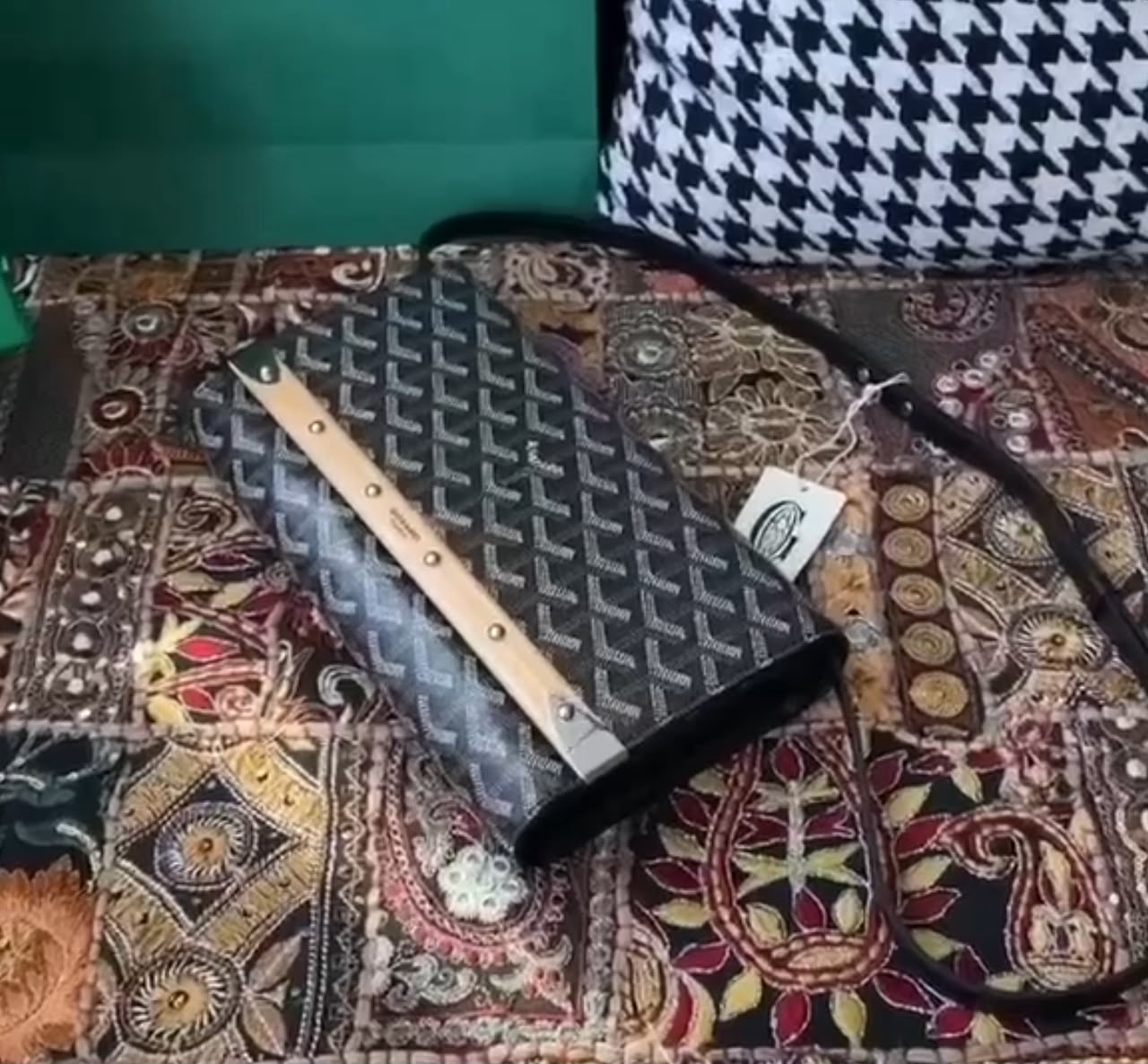 Mini cross bag