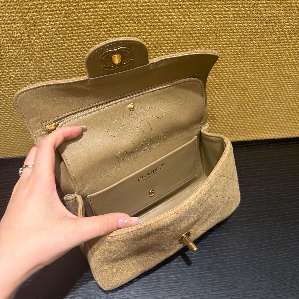 Mini flap 26A