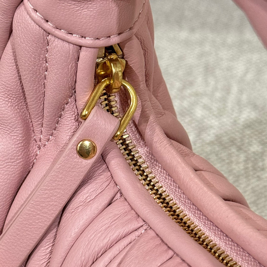 MINI MIU MIU BAG 17.5CM