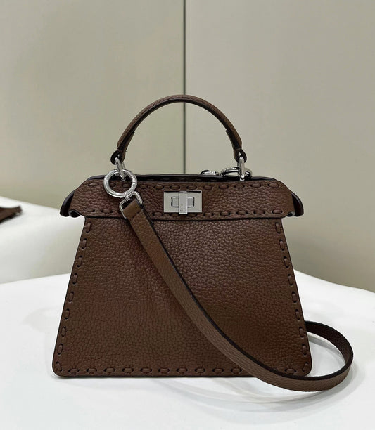 PEEKABOO ISEEU LEATHER 20