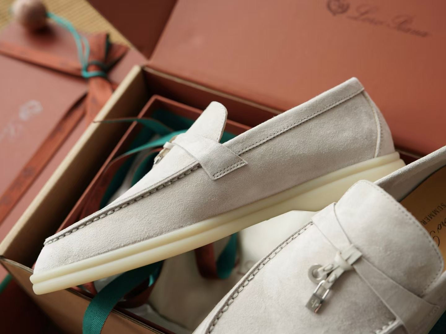 SUMMER CHARMS WALK LOAFER