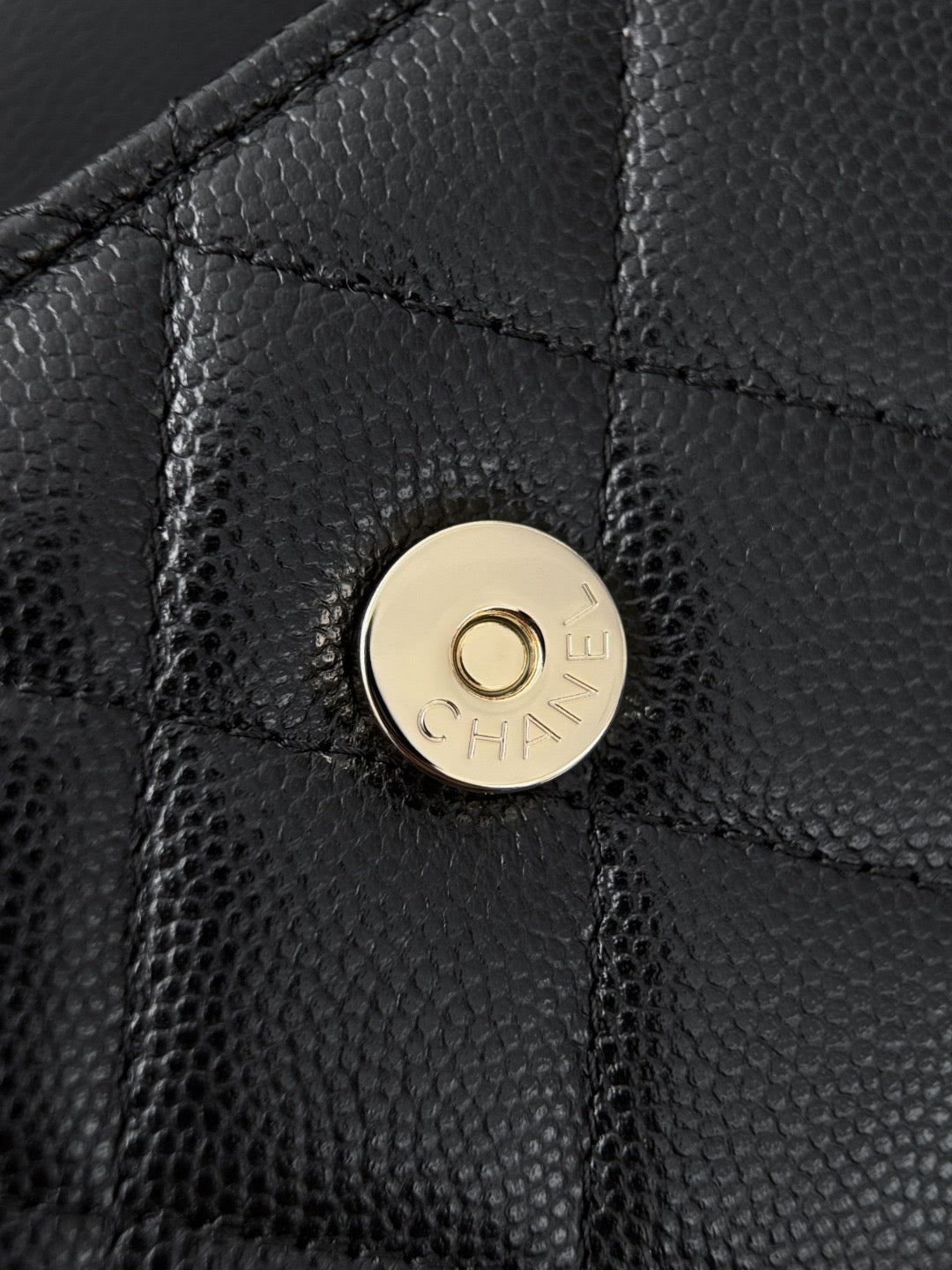 25S TOP HANDLE KELLY CLUTCH