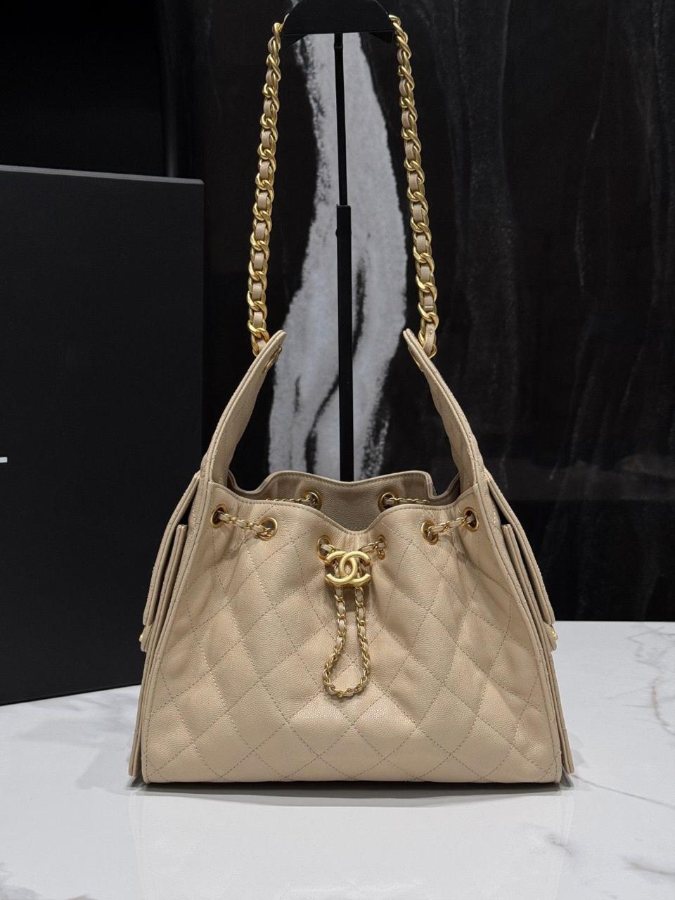 SMALL HOBO BAG
