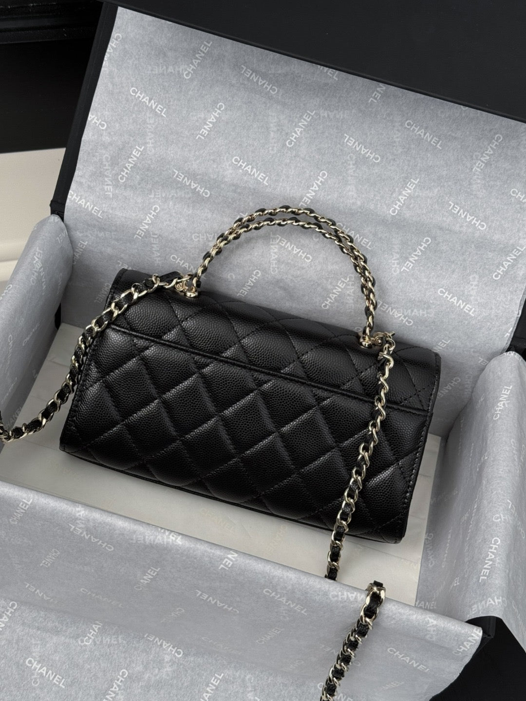 25S TOP HANDLE KELLY CLUTCH