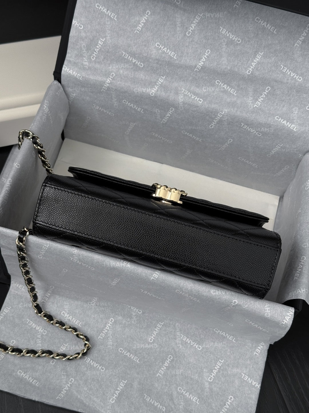 25S TOP HANDLE KELLY CLUTCH