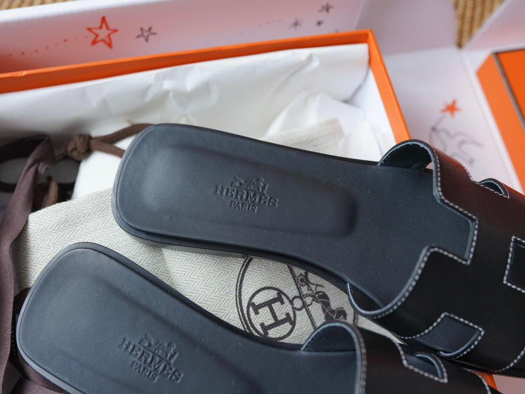 ORAN SANDAL