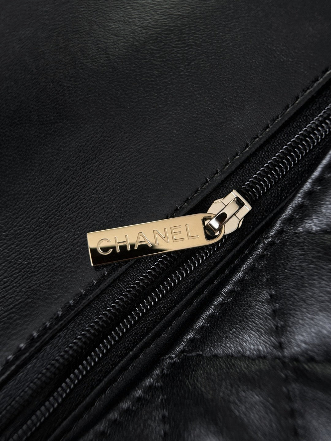 Classic top handle