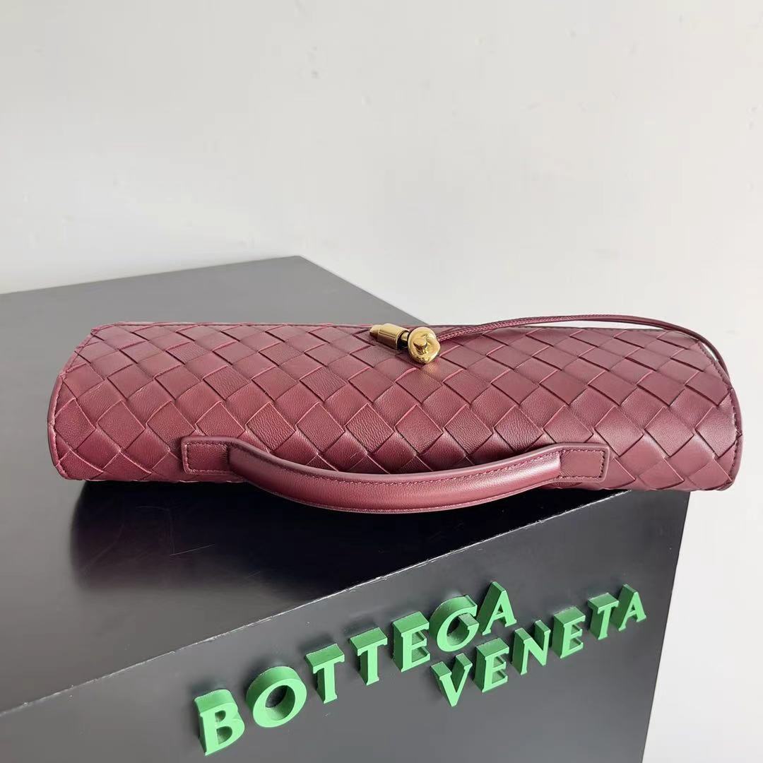 ANDIAMO CLUTCH