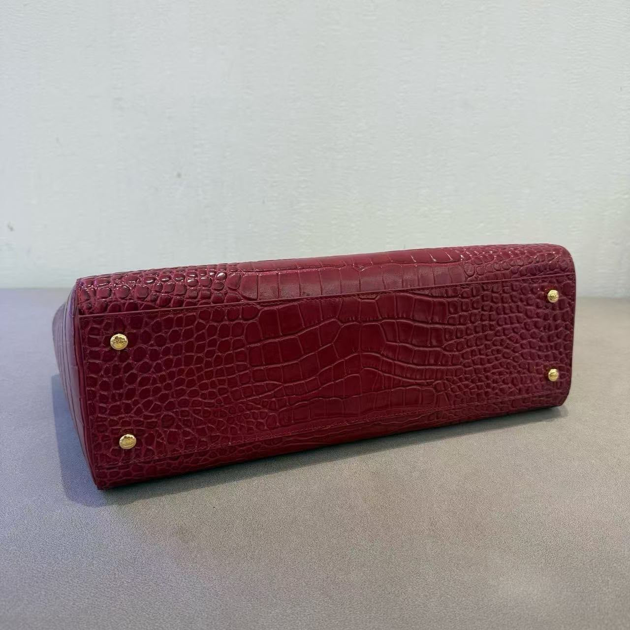 Crocodile-Embossed Calfskin Tote Bag 2026