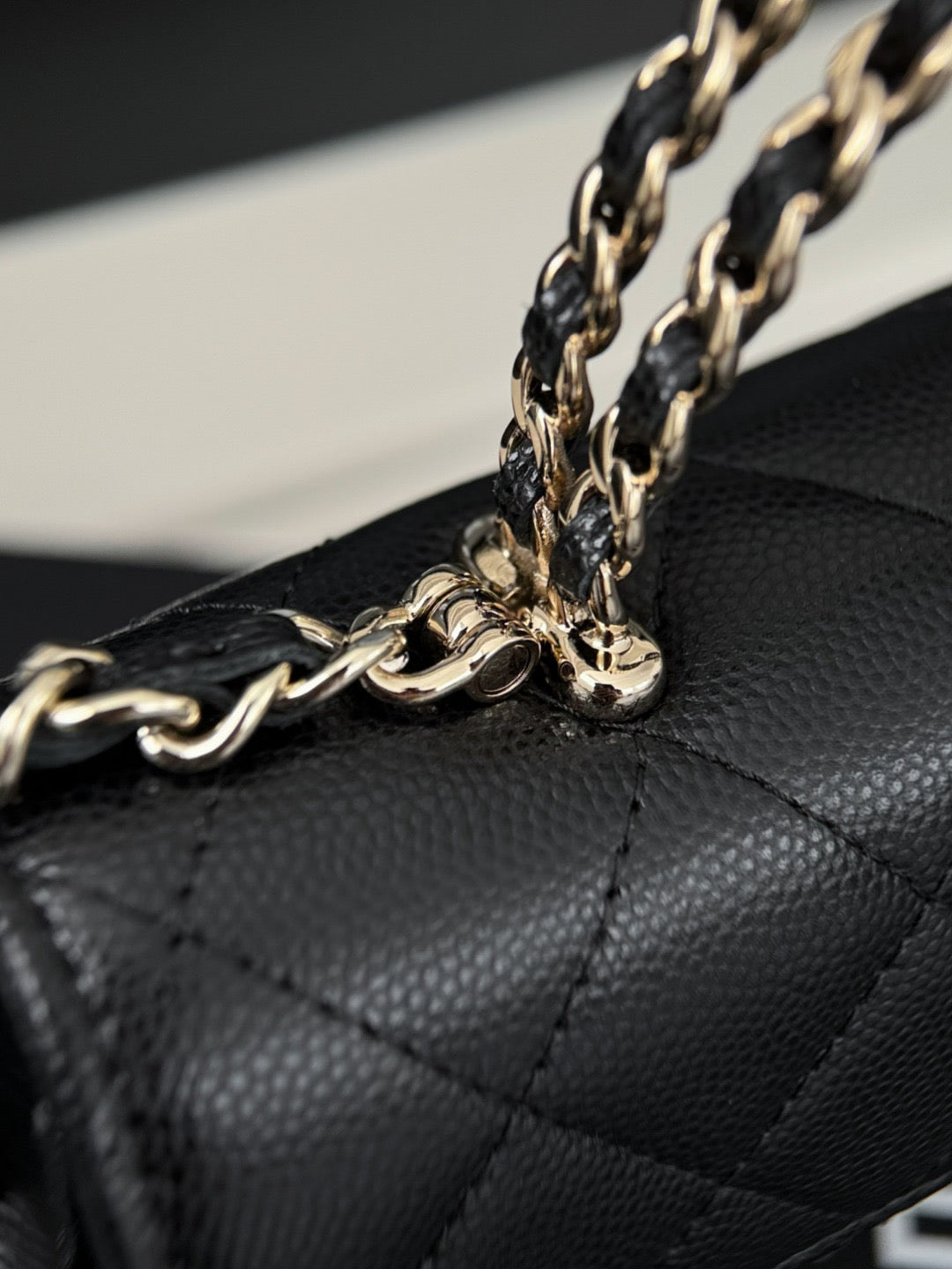 25S TOP HANDLE KELLY CLUTCH