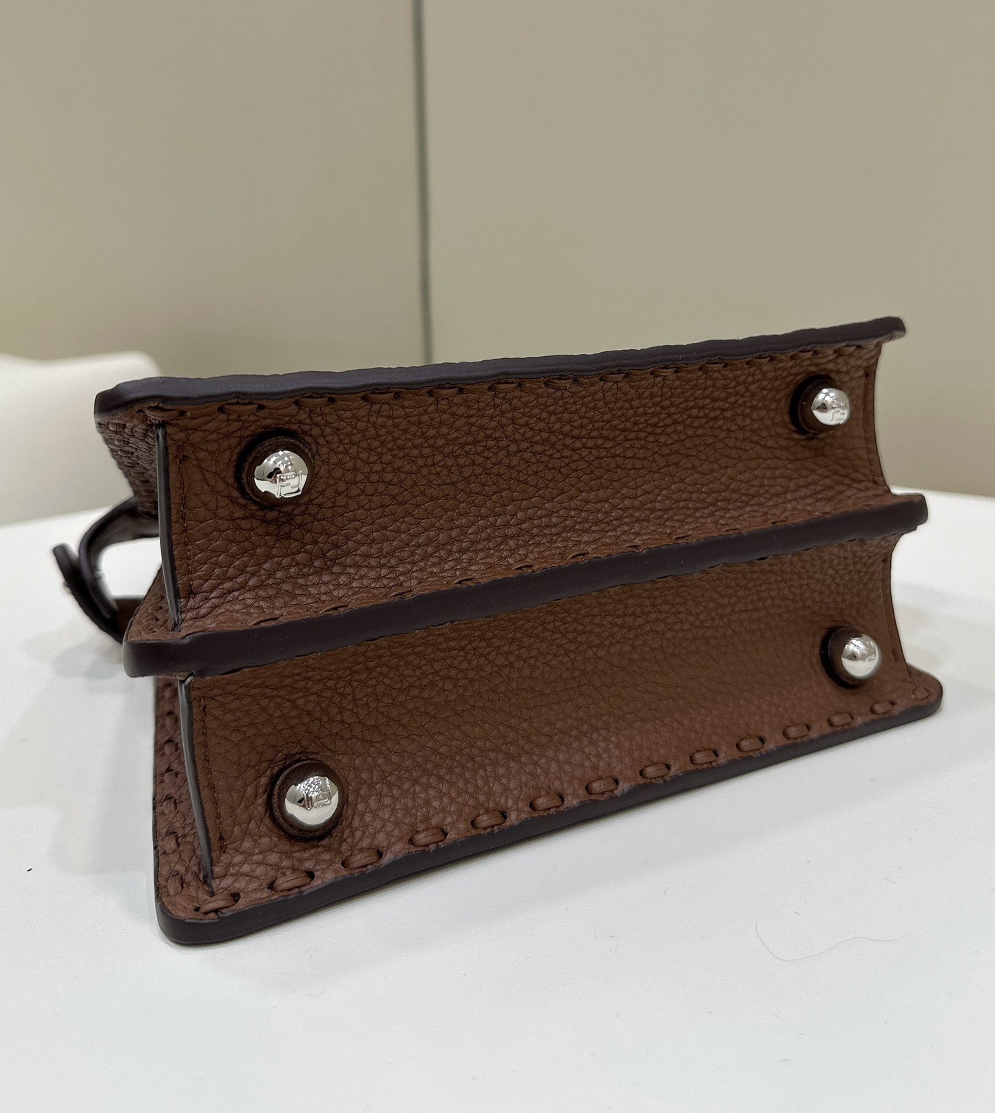 PEEKABOO ISEEU LEATHER 20