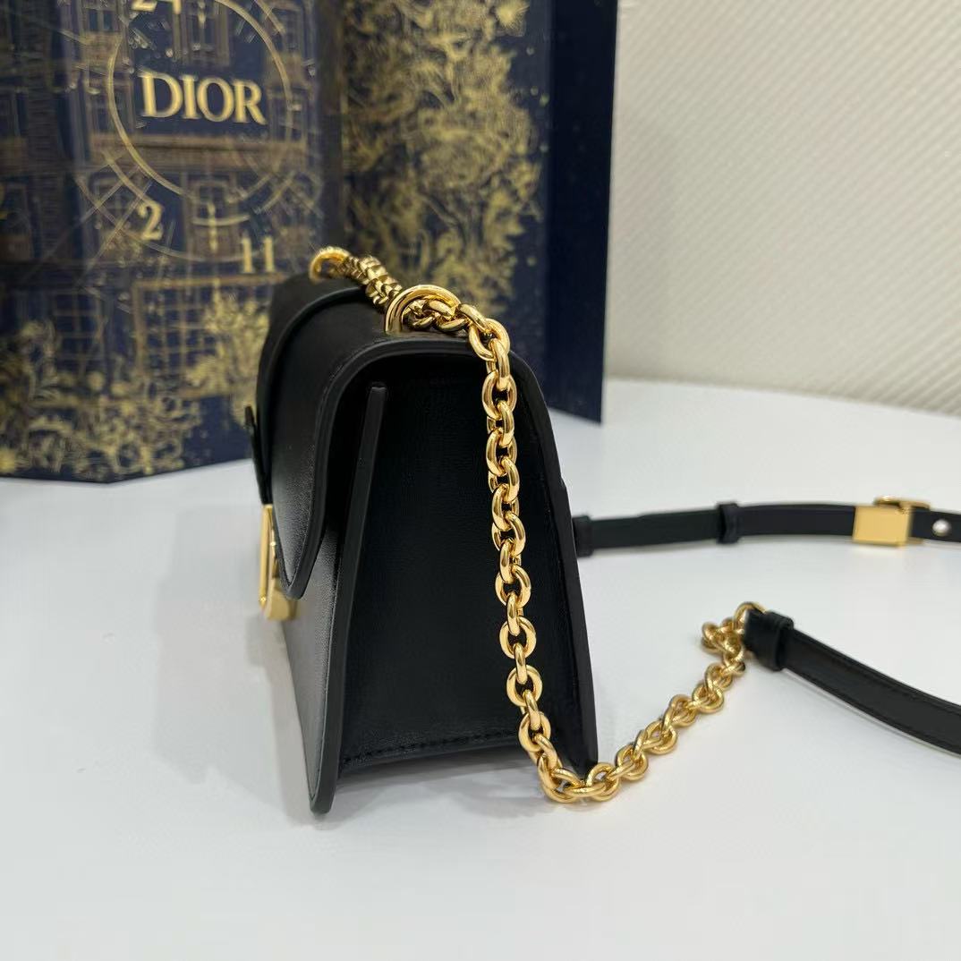 30 Montaigne