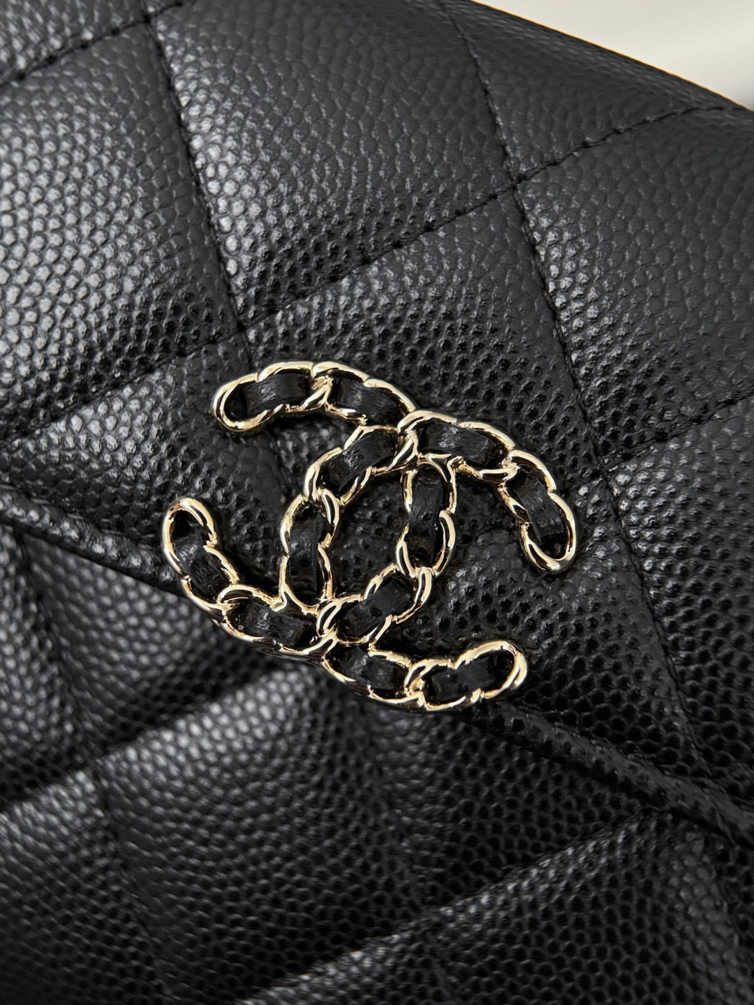 25S TOP HANDLE KELLY CLUTCH