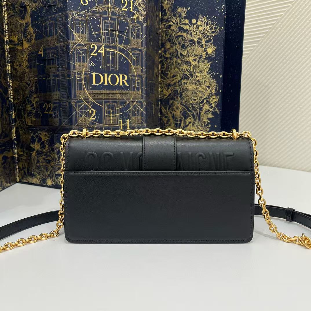 30 Montaigne