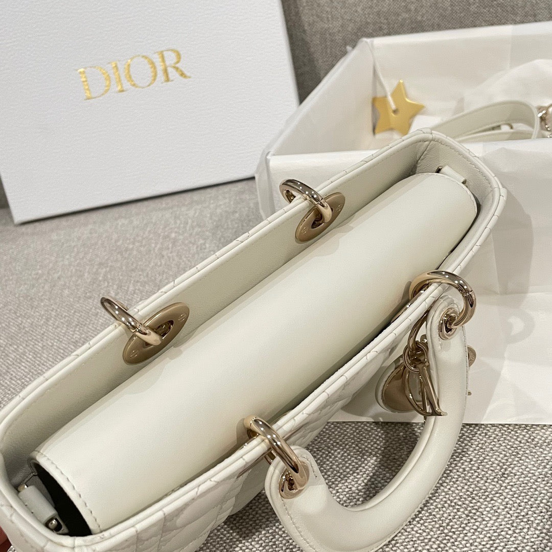 D JOY 26