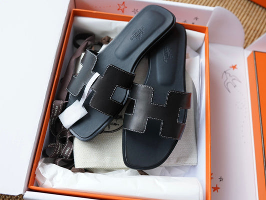 ORAN SANDAL